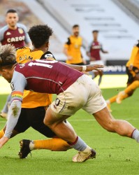  道格拉斯·路易斯远射破门，维拉客场一球小胜伯恩利  