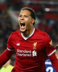  西汉姆联惨败给曼城，莫耶斯战术遭球迷质疑  